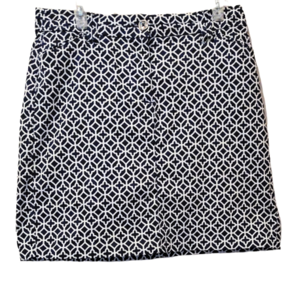 Charter Club Skirt. Navy and White size 8